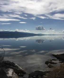 希腊最大的天然湖