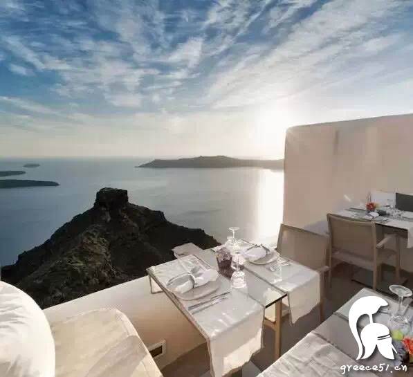 盘点希腊圣托尼里最美的悬崖酒店，拥抱属于自己的爱琴海~